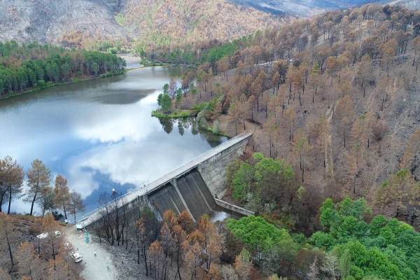 Sistema avanzado para eliminar recalcitrantes y mejorar la calidad del agua potable